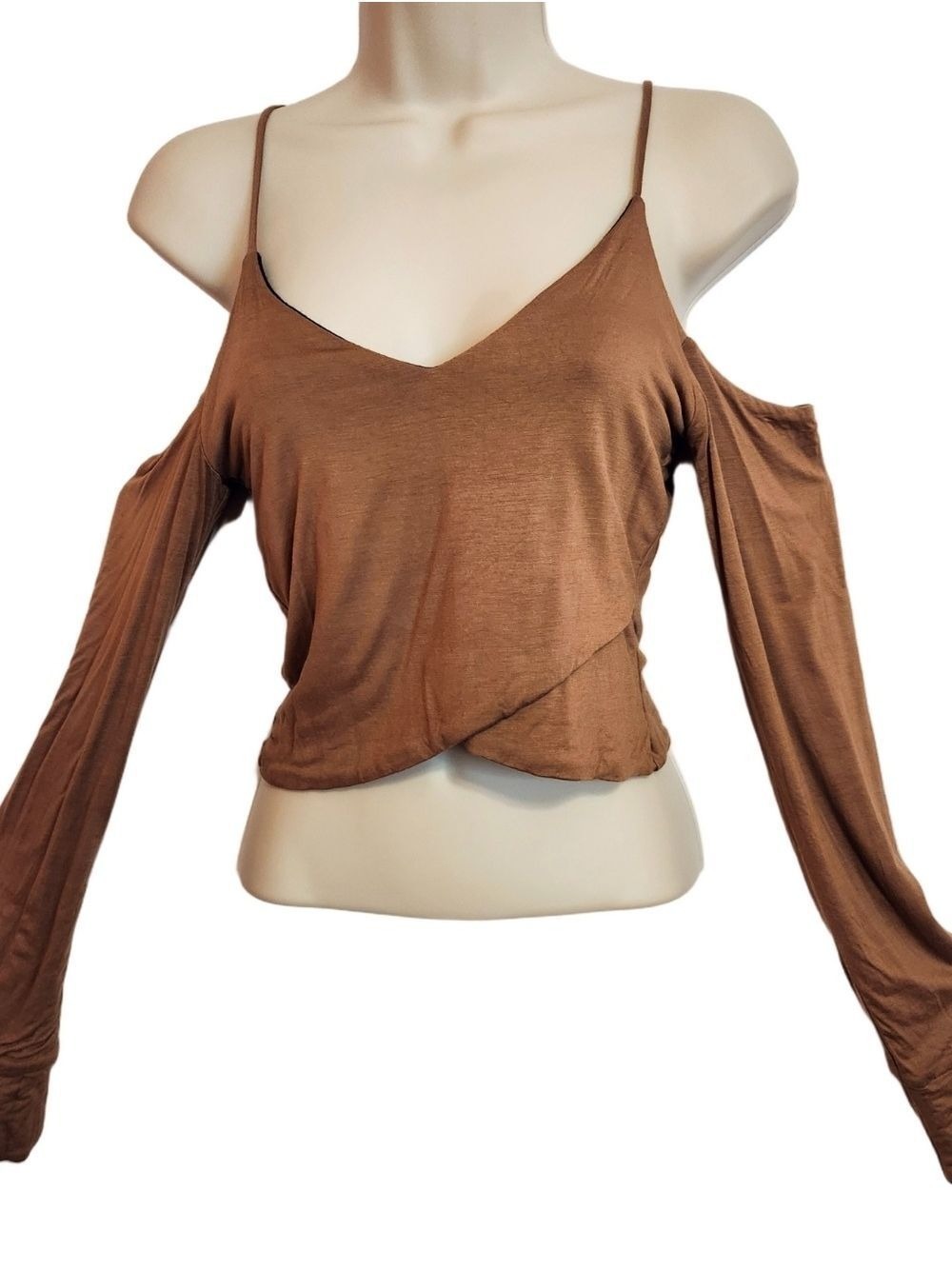 Briavia Knit Top Tan Black Cold Shoulder Cropped Medium Large - Picture 2 of 7